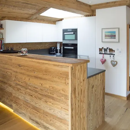 Zentrale Fuer 4 Seegarten Apartman Lenzerheide